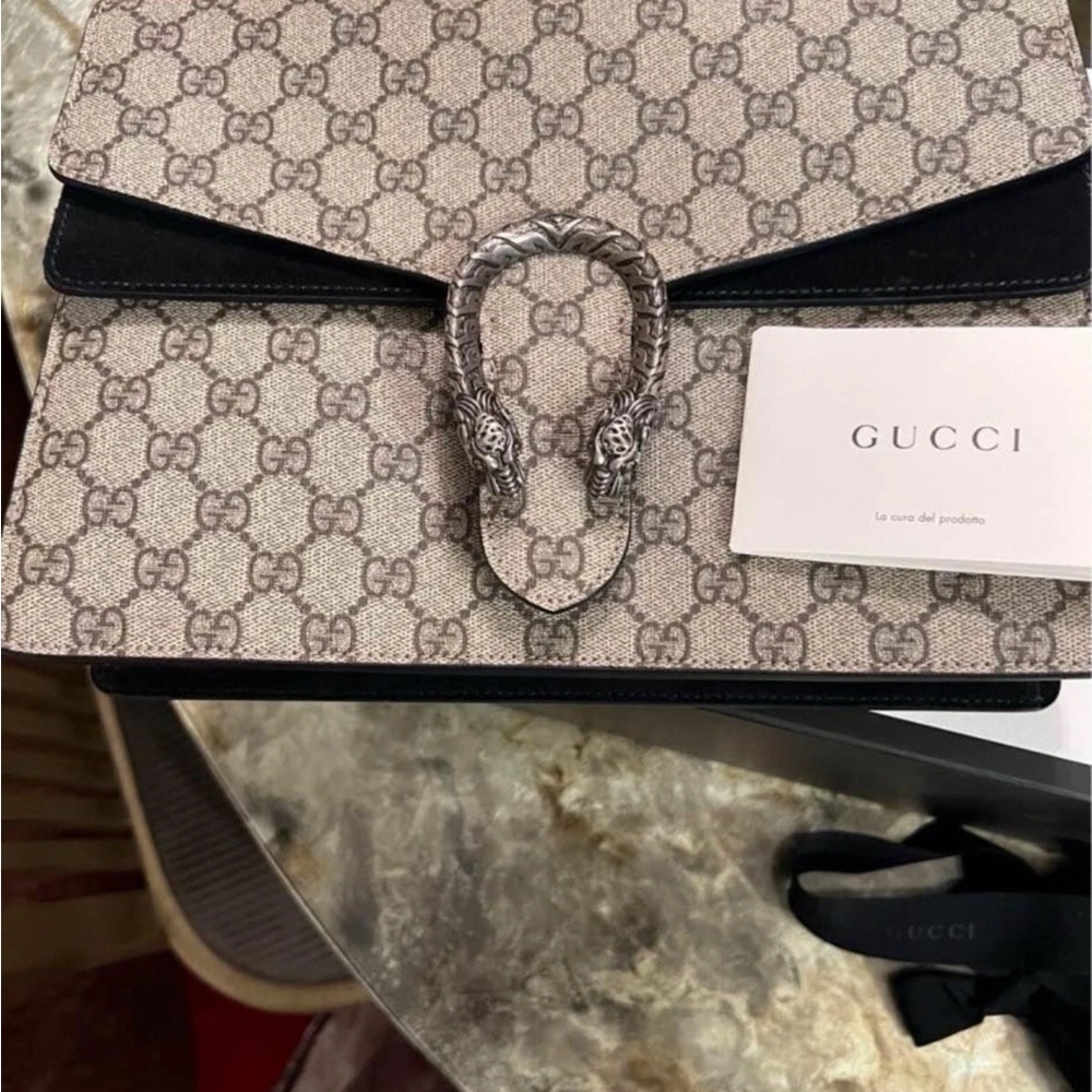 Gucci Cream and Black Shoulder Bag with Iconic Design